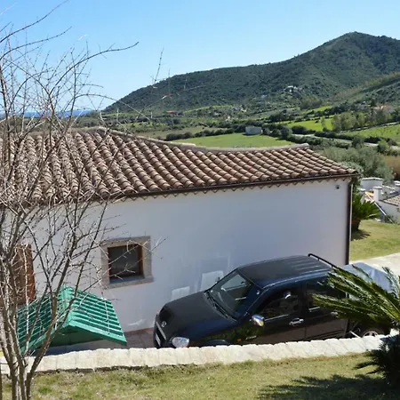 Baronies' House Βίλα